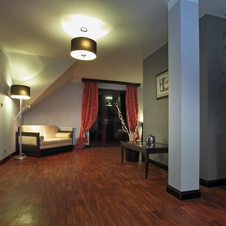 אוטווק Maranello Villa מראה חיצוני תמונה